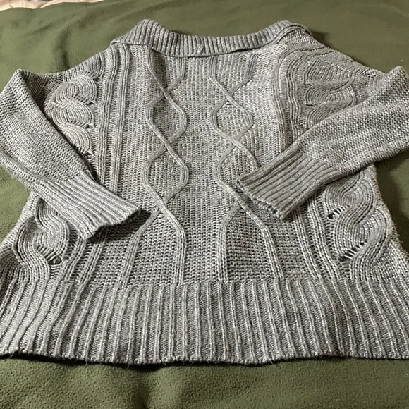 Apt. 9 gray and silver sweater.  Drop sleeve.  Open front.  Open weave.  Size M - Picture 10 of 10